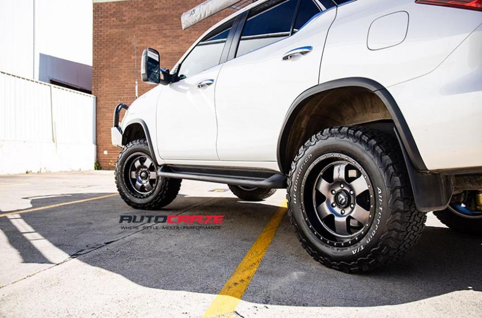 TOYOTA FORTUNER PODIUM MATTE GUN METAL